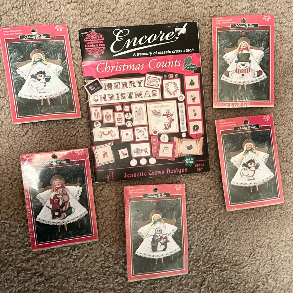 6 Piece Bundle Christmas Cross Stitch Projects (5 NWT) and Pattern Book (1)